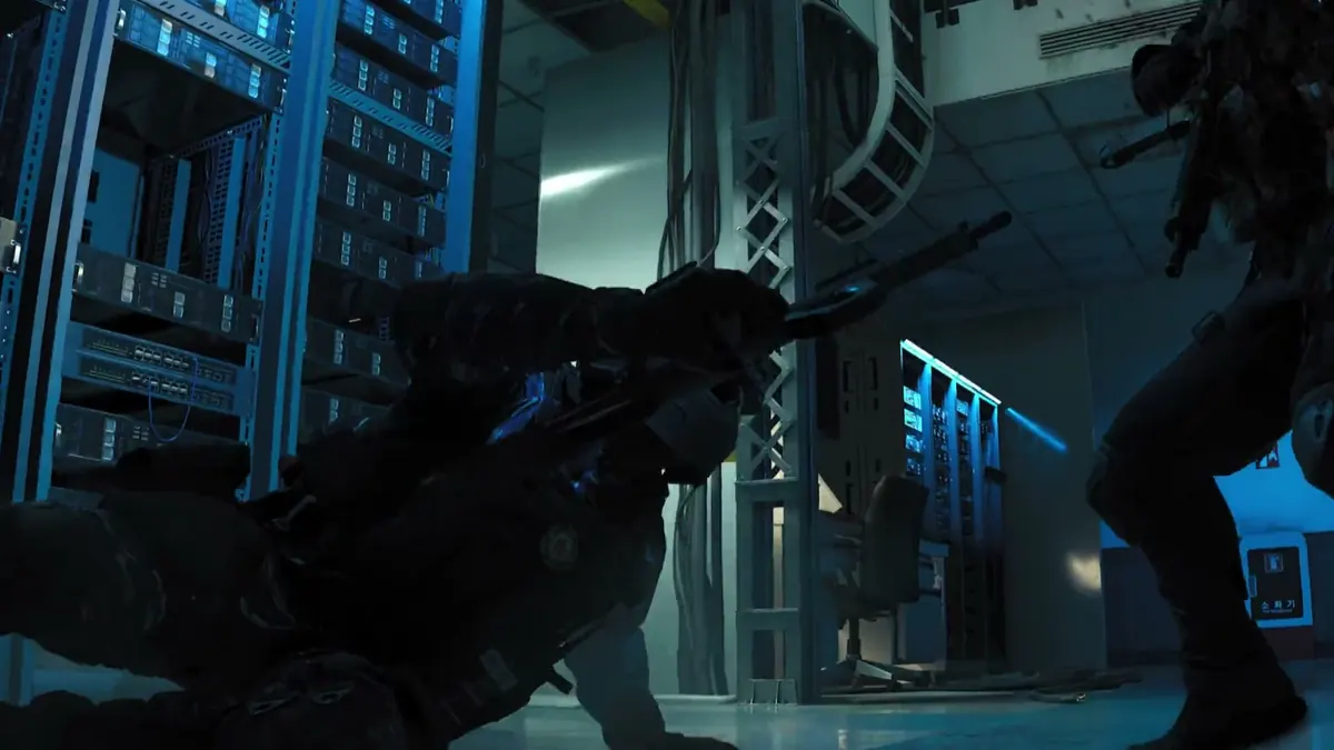 An assault rifle on the Firing Range with a laser bore and optic fitted